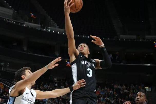 球速体育 -包含圣安东尼奥马刺国际比赛日队长鼓劲，志在CBA季后赛名次提升，悬念犹存，赛季目标并未改变的词条